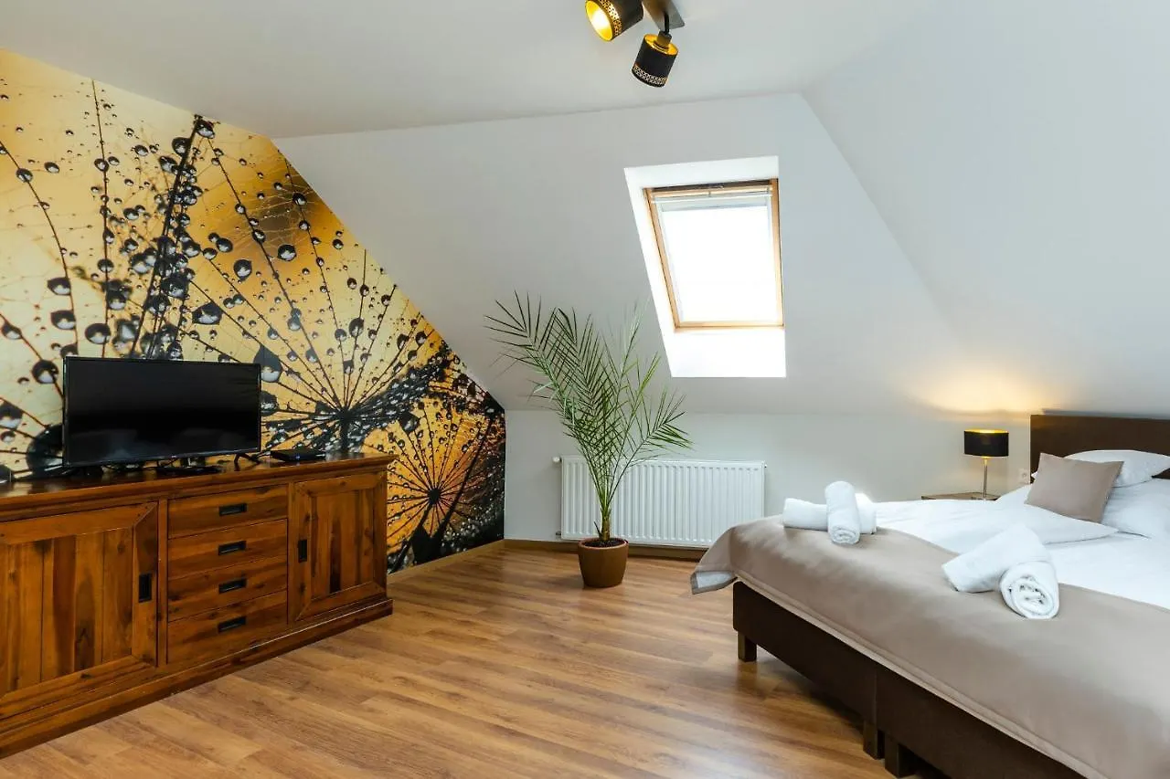 Bed & Breakfast Servita Udvarhaz Eger