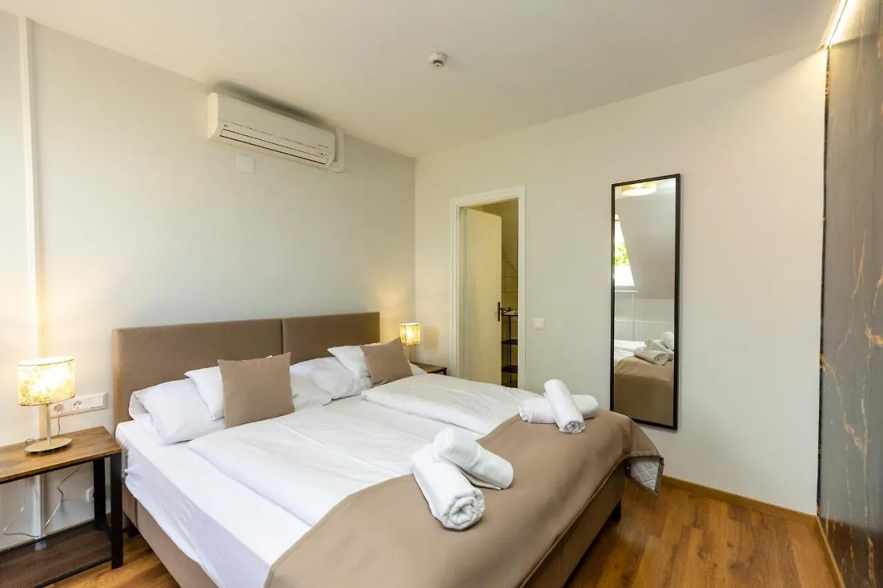Bed & Breakfast Servita Udvarhaz Eger