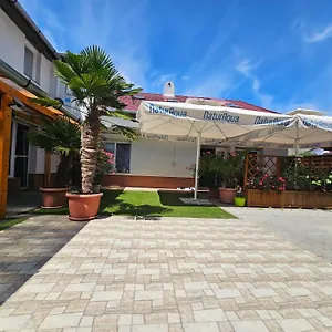  Apartman Hédi