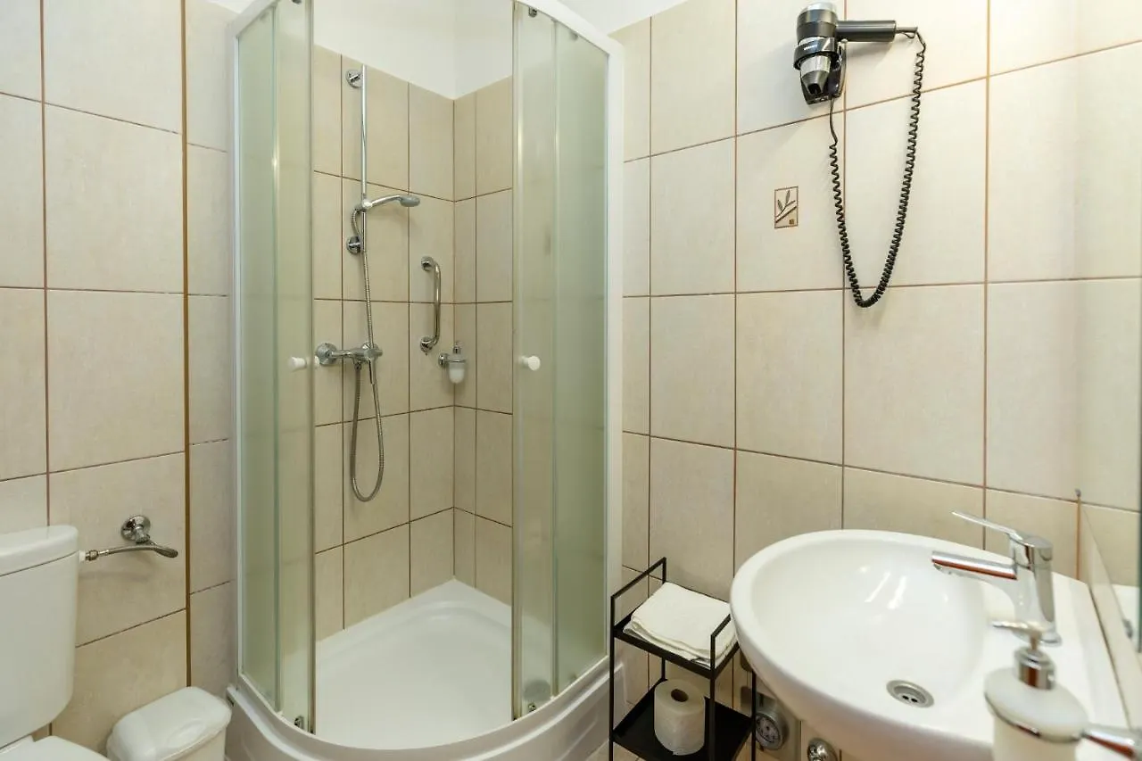 Servita Udvarhaz Eger 0*,  Hungary
